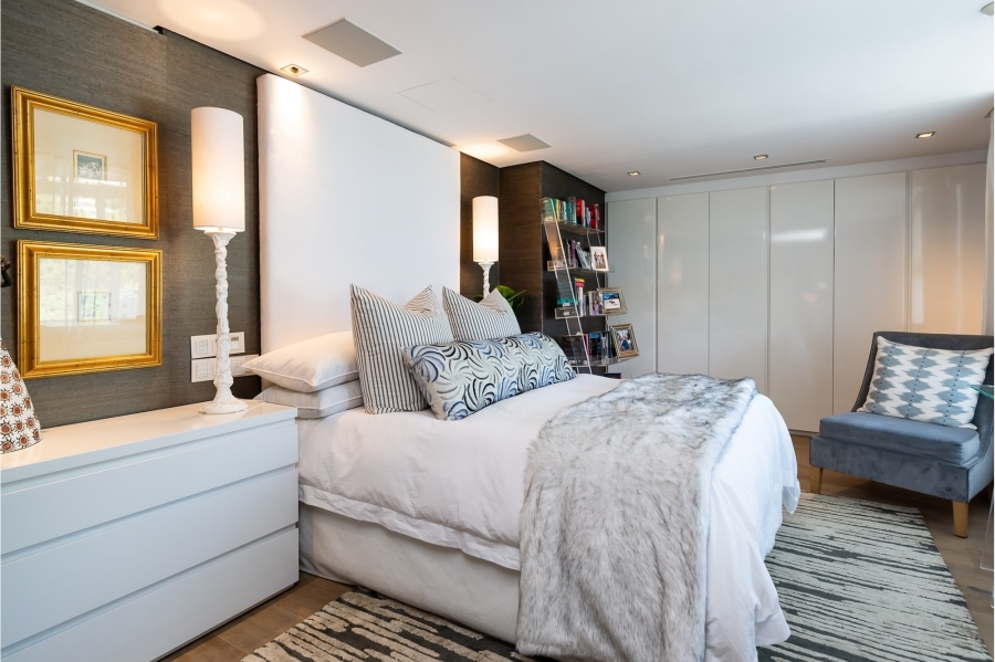3 Bedroom Property for Sale in Mouille Point Western Cape